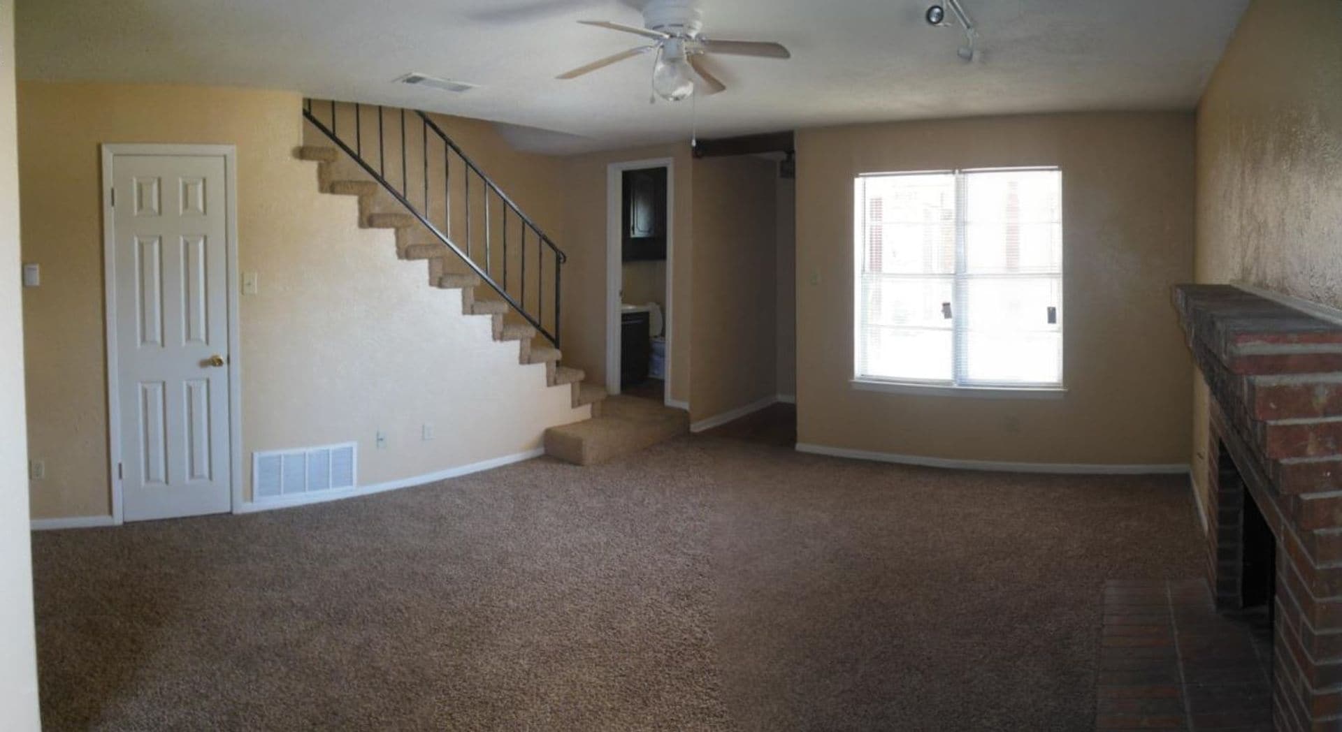 Building Photo - 1103 Covey Ln