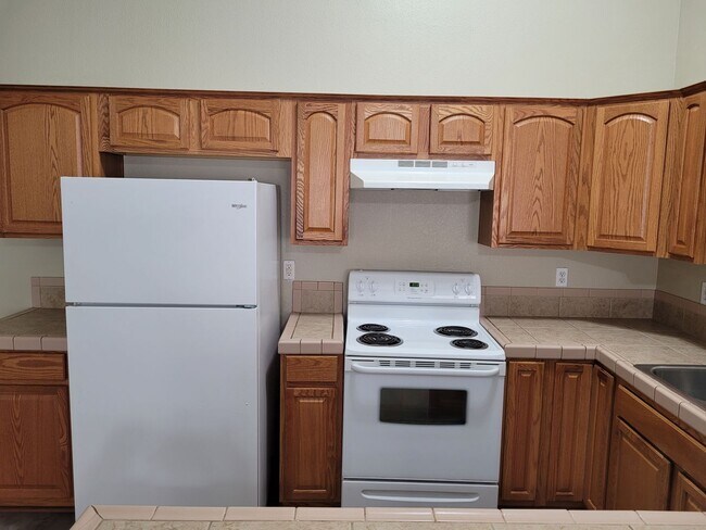Building Photo - 1495 Verde Dr