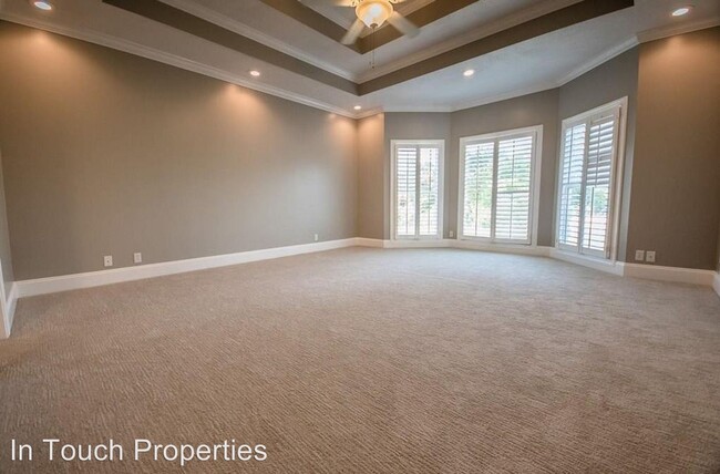 Building Photo - 5 br, 3.5 bath House - 3964 Kinderlou Forest