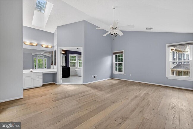 Building Photo - 12320 Pissaro Dr