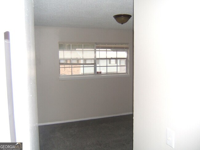 Building Photo - 4701 Flat Shoals Rd