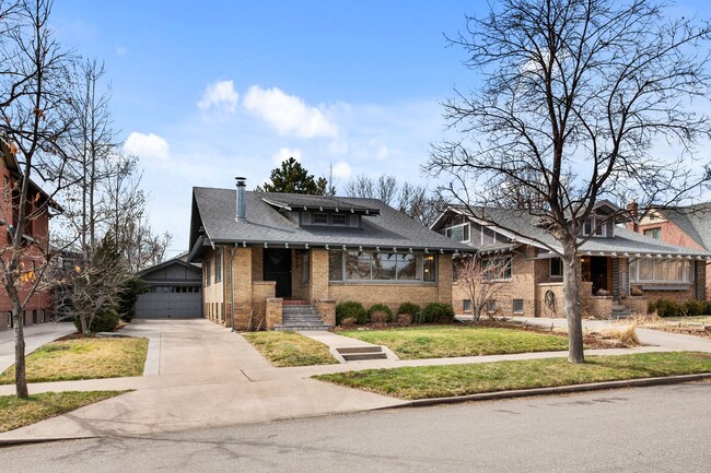 Building Photo - Gorgeous Washington Park Bungalow!
