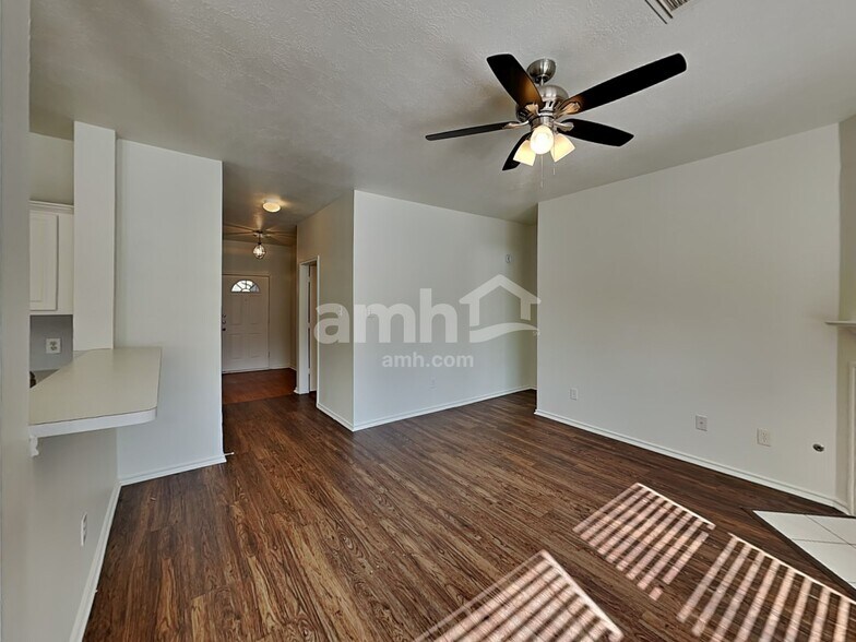 Building Photo - 5214 Flax Bourton St