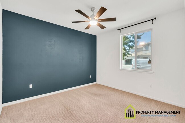 Building Photo - Vineyard Creek-Former Model Home