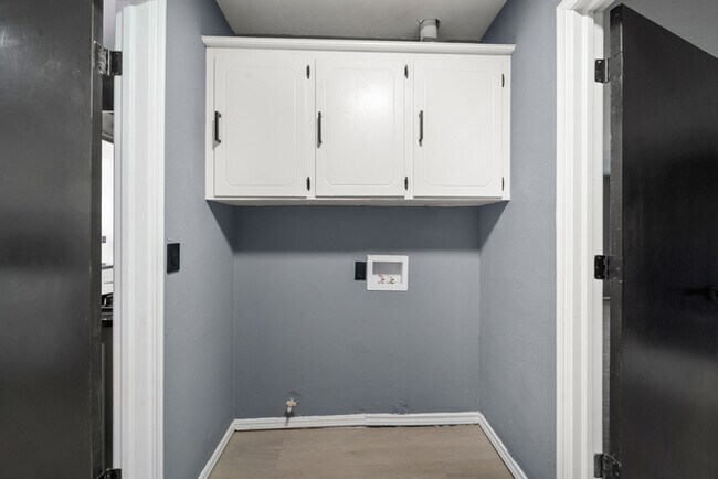 Building Photo - 5800 NW 45th St