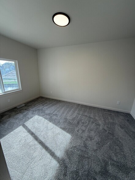 Building Photo - 104 Forton St