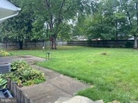 Building Photo - 802 Payton Dr