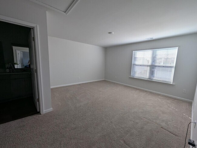 Building Photo - 938 Woodside Creek Ln