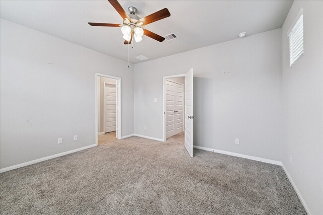 Building Photo - 5502 Cuerta St