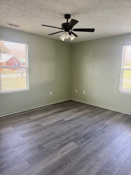 Building Photo - 58 Snow Hill Church Rd