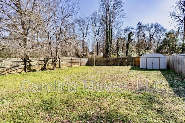 Building Photo - 304 Churchill Cir