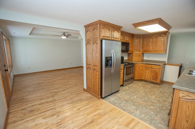 Building Photo - 409 Donna Bella Pl