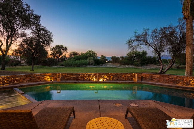 Building Photo - 45 Vista Encantada
