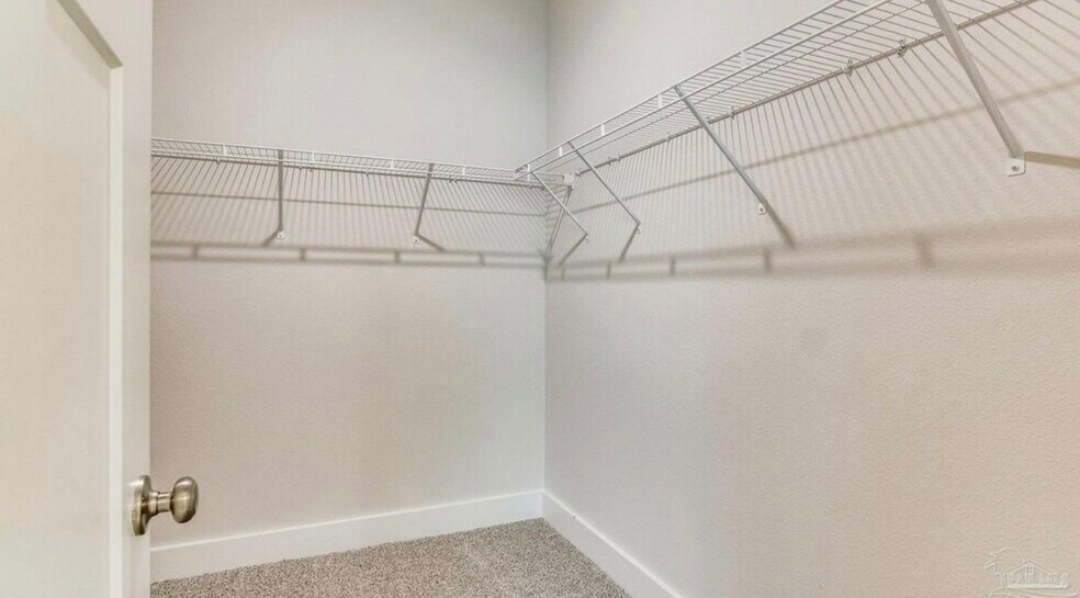 Building Photo - 5832 Sargassum Ln