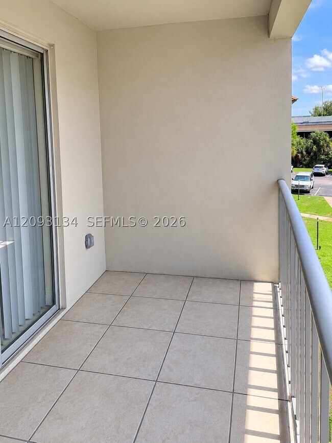 Building Photo - 13900 Lake Placid Ct