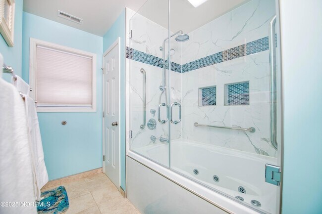 Building Photo - 45 Sylvia Ln