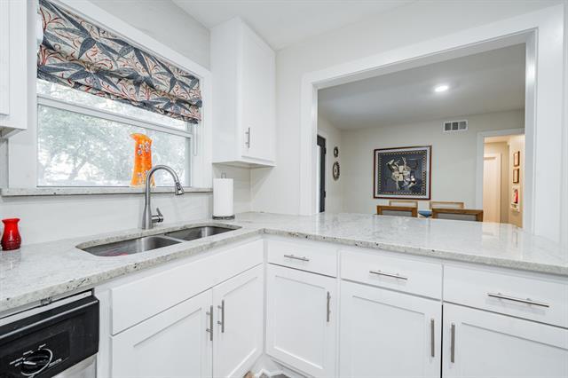 Building Photo - 3211 Crest Ridge Dr