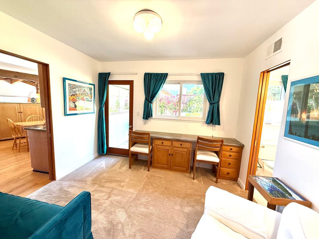 Building Photo - 2508 Vía Amador