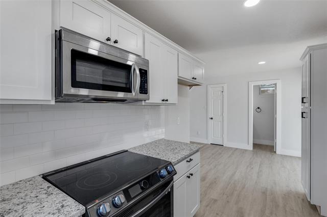 Building Photo - 2025 Red Cloud Dr