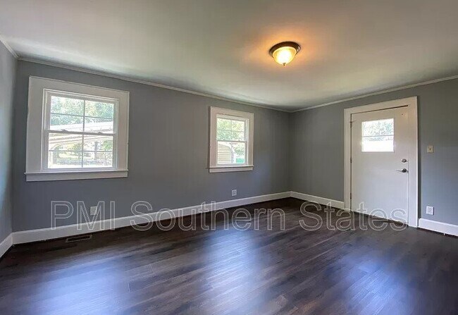 Building Photo - Stunning 6-Bedroom, 5-Bath Home in Gaffney...