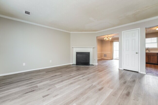 Building Photo - 1418 Stonegate Point