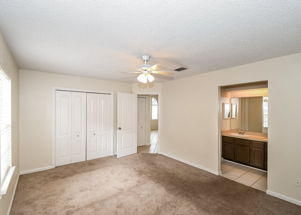 Building Photo - 9591 Sugar Hollow Ln