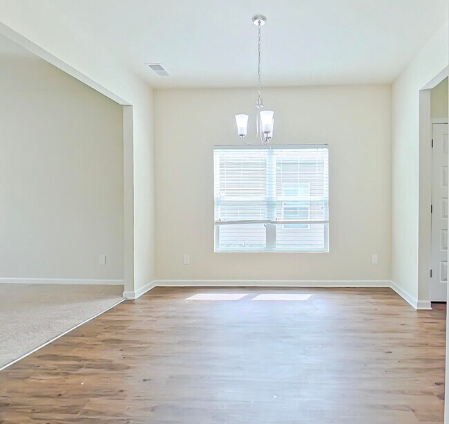 Building Photo - 156 Sims Ct