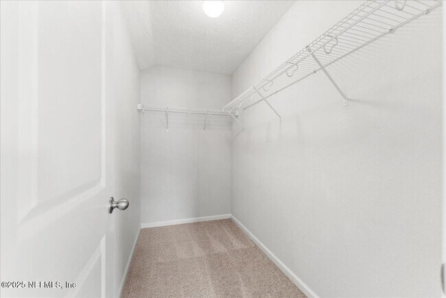Building Photo - 154 Palisade Dr
