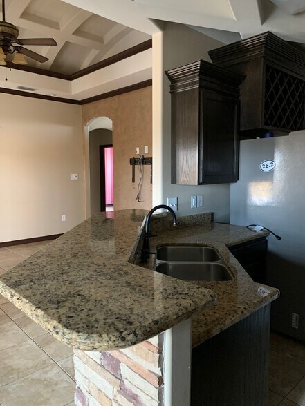 Building Photo - 3107 Conde Dr