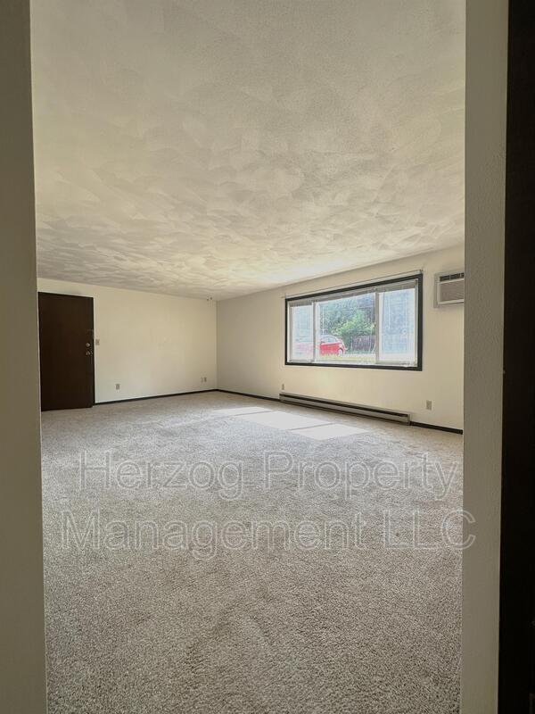 Building Photo - 1109 Lark St