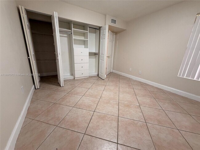 Building Photo - 15320 SW 106th Terrace