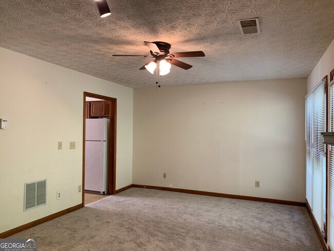 Building Photo - 1103 Booth Ct SW