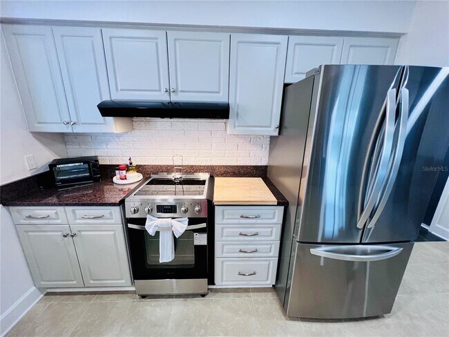 Building Photo - 13607 101st Terrace