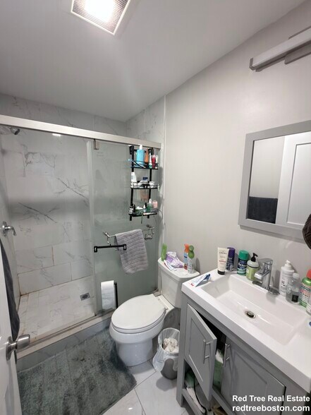 Building Photo - 156 Hillside St