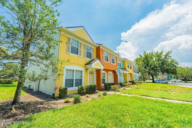 Building Photo - 12311 Kensington Lakes Dr