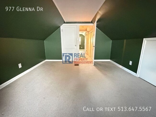 Building Photo - 977 Glenna Dr