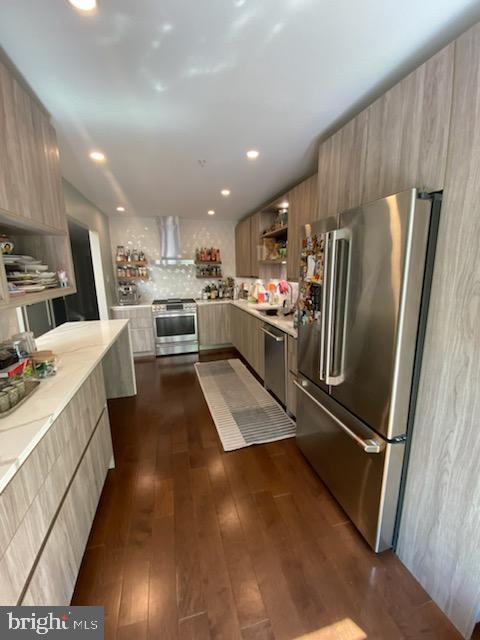 Building Photo - 805 Rosehill Dr