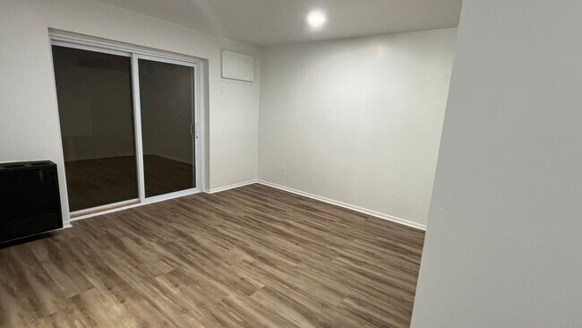 Building Photo - 342 Stuyvesant Ave