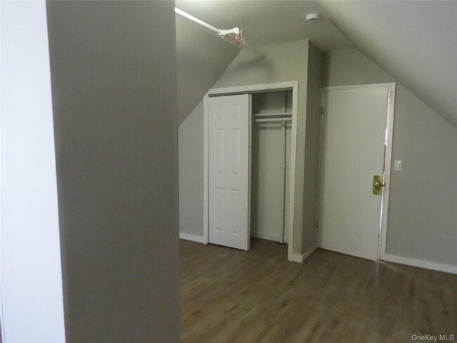 Building Photo - 54 2nd Ave