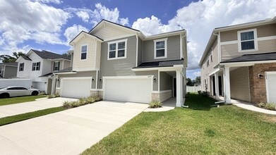 Building Photo - 6039 Oracle Ct