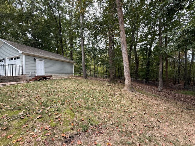 Building Photo - **OFFERING WAIVED APPLICATION FEES & $200 ...
