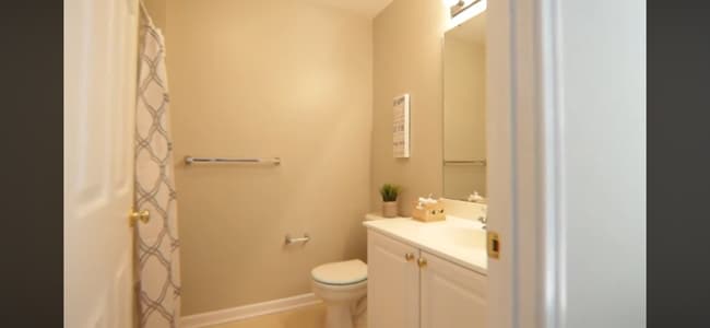 Building Photo - 2 Bedroom 2 Bathroom Condo