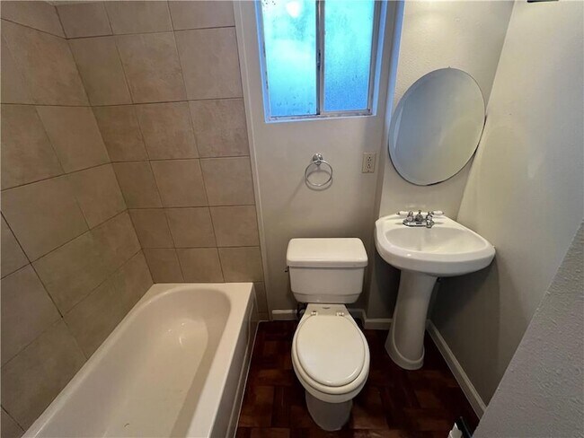 Building Photo - 2222 Florida Ave