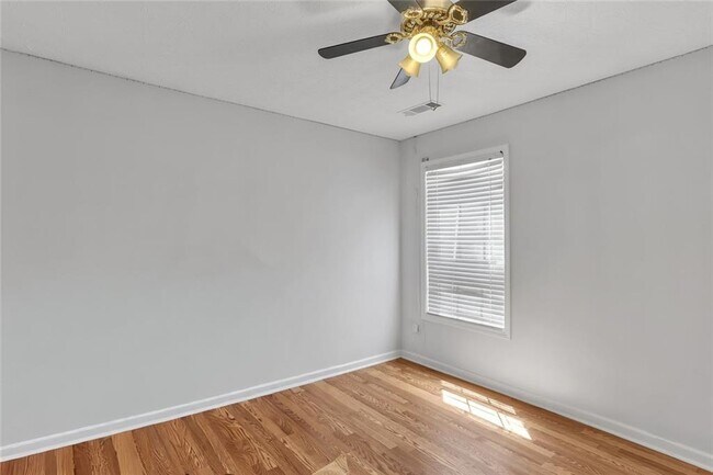 Building Photo - 4491 Plantation Mill Tr NE