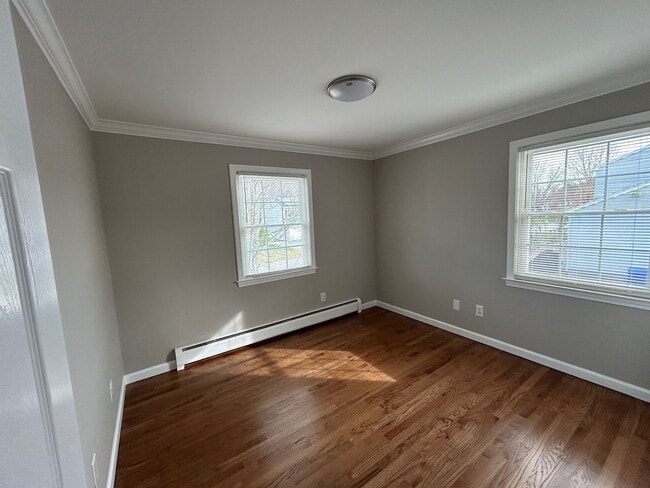 Building Photo - 3BR/2.5BA Home In Torrington