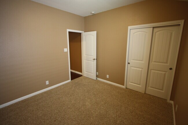 Building Photo - 13905 Turkey Hollow Trail