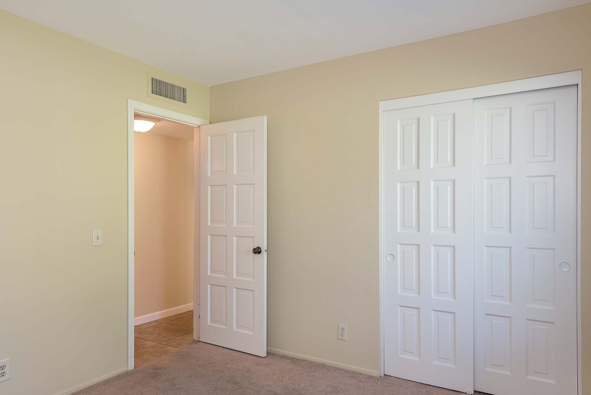 Building Photo - 69725 Encanto Ct