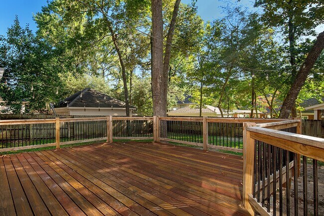 Building Photo - 18 Spotted Deer Dr