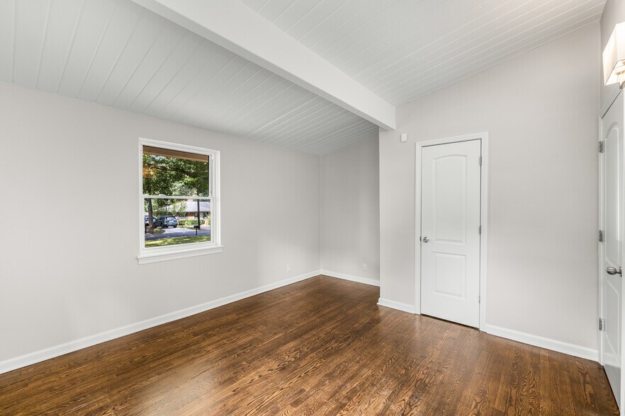 Building Photo - 1185 Oakfield Dr SE