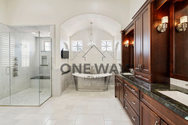 Building Photo - 4432 E Ford Ave